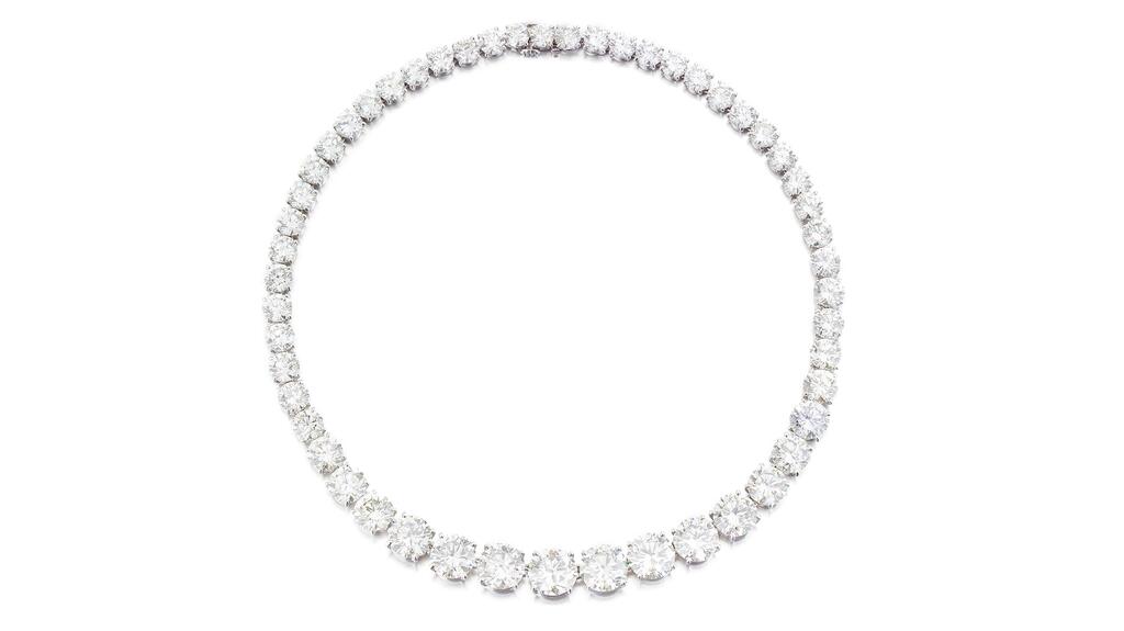 Dame Shirley Bassey’s necklace featuring 52 graduated diamonds Dame Shirley Bassey diamond necklace